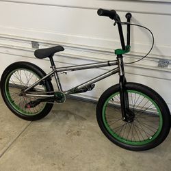 FIT Conway 1 BMX Bike-Gloss Clear Raw