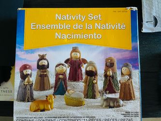 Costco Nativity Set 11 Pc Faux Knit Resin Figurine Christmas Retired Item 955186