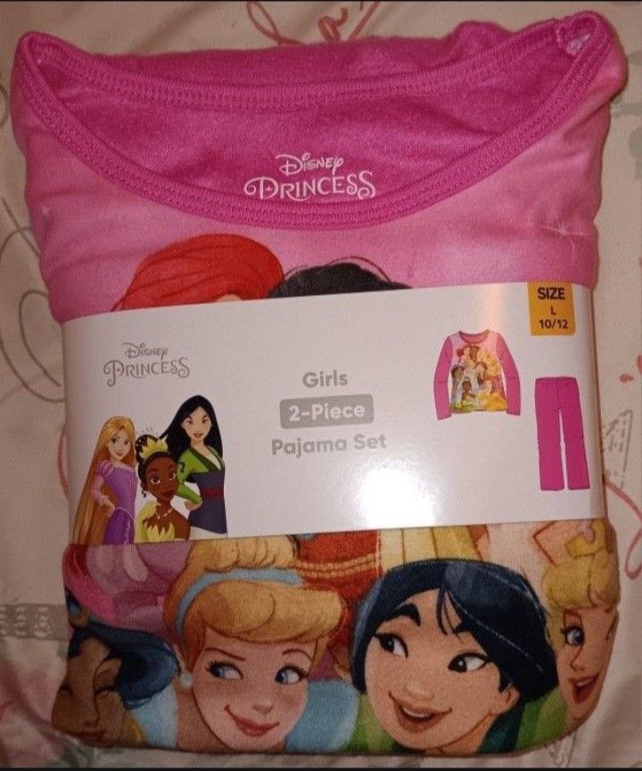 Brand New Disney Princess Girl Pajama Set Sz. L(10/12)