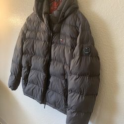 Tommy Hilfiger Wind Resistant Jacket/sweater