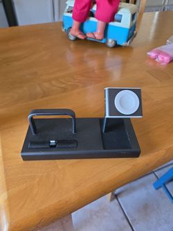 I-Pod Charging Station