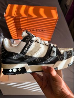 L V Fashionable Shoes