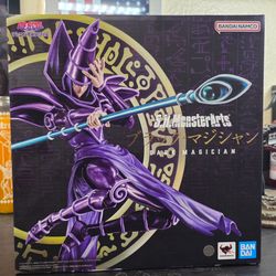 S.H.MonsterArts Dark Magician – Yu-Gi-Oh!
