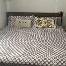 King Size Bed With Mattress 