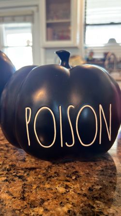 Rae Dunn Pumpkin