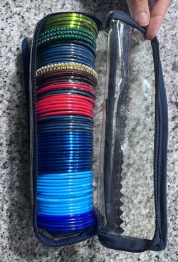 Glass Bangle Bracelet Set (mixed color) with Case