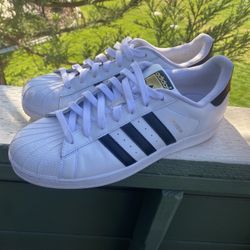 Adidas shell toe top shoes size 12