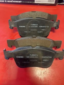 Ford Edge brake Pads And Rotors