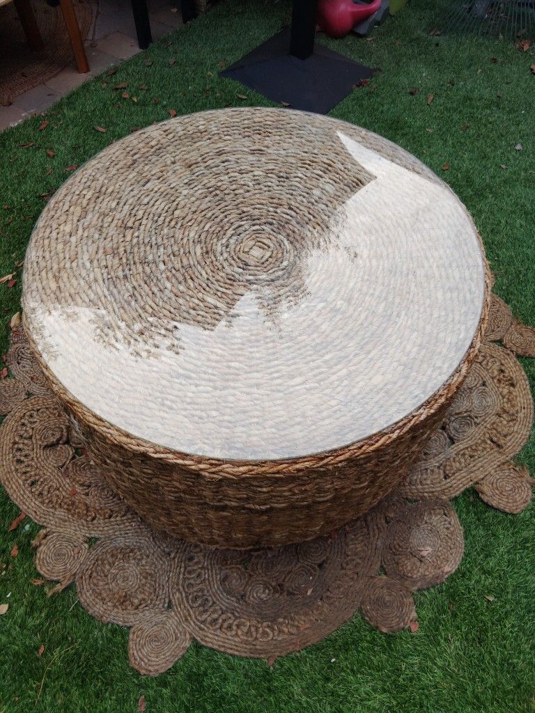 Rattan Round Coffee Table /Glass