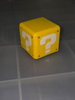 SUPER MARIO QUESTION BLOCK