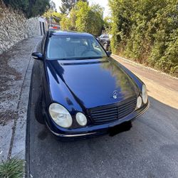 2004 Mercedes E320 4Matic 