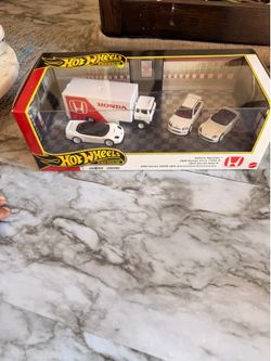 Hot wheels