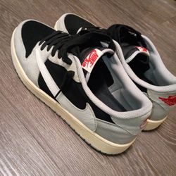 Travis Scott 1s 