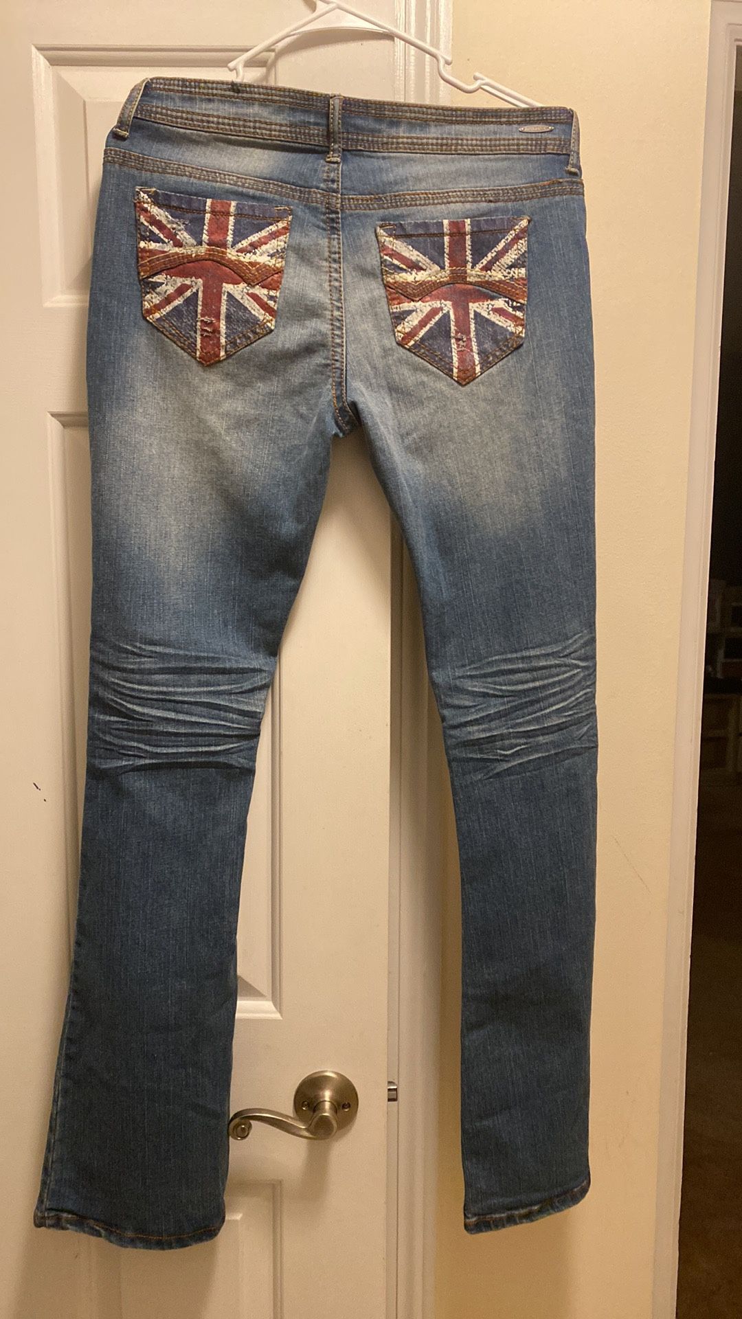 Dollhouse distressed 5 pockets flare Jeans with British for Sale in