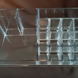 Clear Vanity Makeup Organizer / Table Decor
