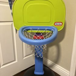 Little Tikes Basketball Hoop