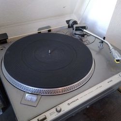 Vinyl record player, stereo and speakers
