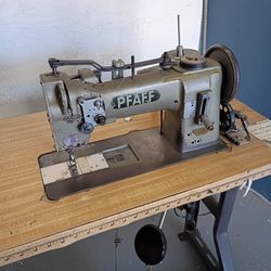 Pfaff Industrial Sewing Maching