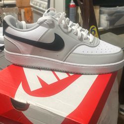 NIKE COURT VISION 