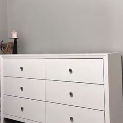 WHITE 6 DRAWER DRESSER 