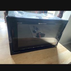 Soundstream VM-622HB Double DIN Bluetooth Digital Media Receiver w/ 6.2" Touchscreen