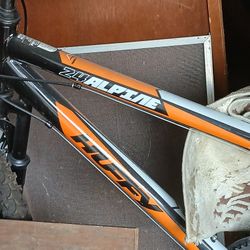Huffy Alpine 24 Bicycle 