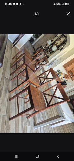 4 bar Stools 24"
