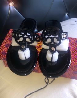 New Tory Burch Sandals Size 8.5 Women