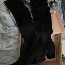Women’s Knee Boots