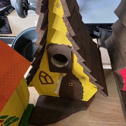 beautiful birdhouse in beautiful colors, make your bird happy