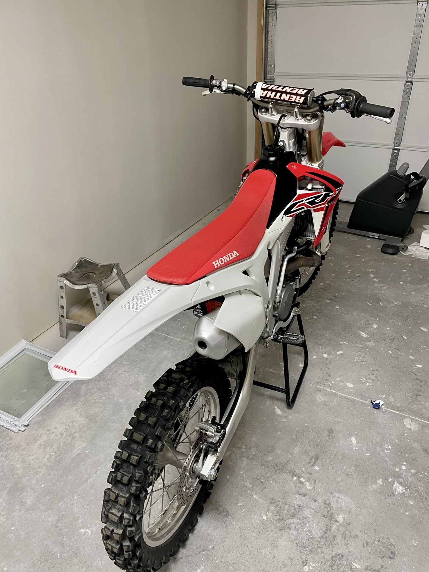2016 Honda CRF450R Stock Dirt Bike