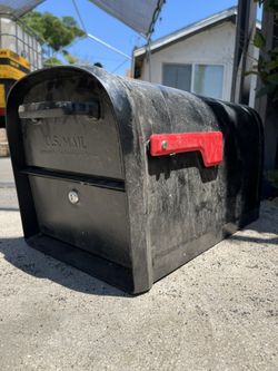 Architectural Mailbox