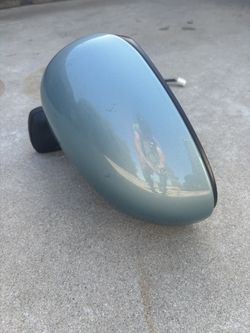 DRIVER SIDE MIRROR 2015 TOYOTA PRIUS 3ERA GENERACIÓN 1.8 (TAIL GREEN).