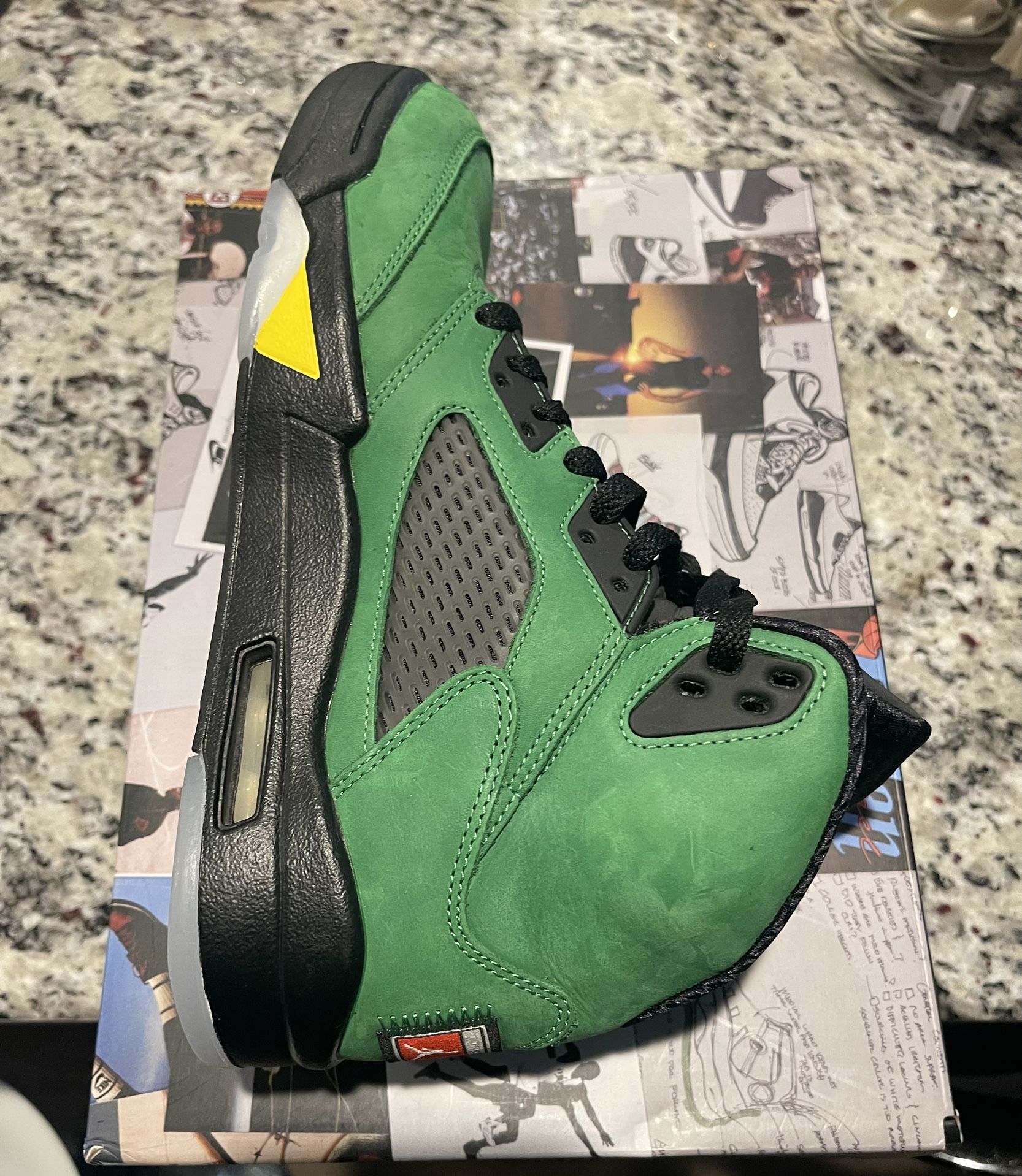 AIR JORDAN RETRO SE OREGON