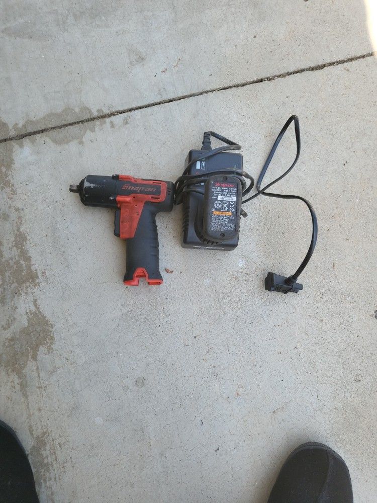 3/8 14 Volt Snap On Impact