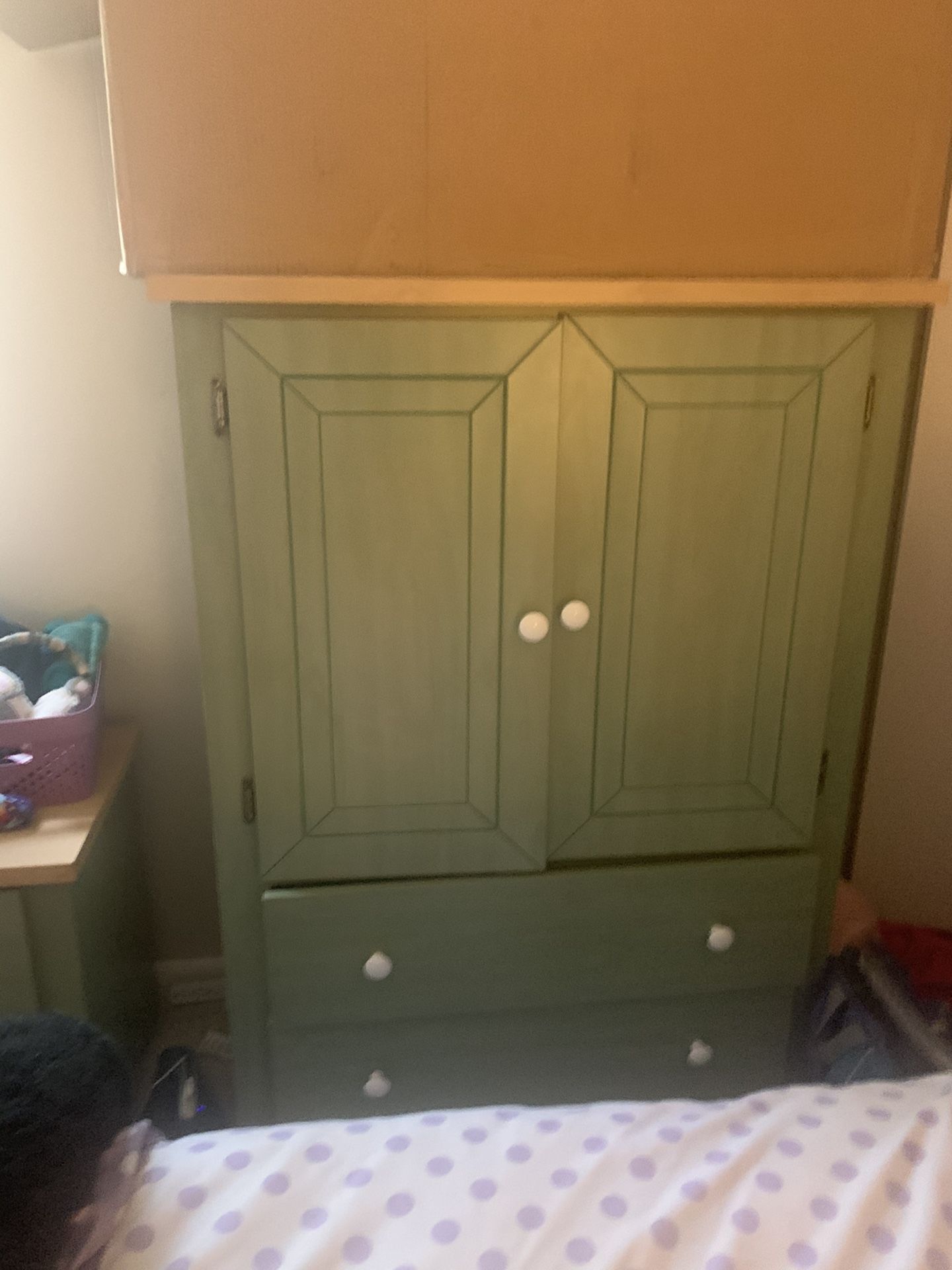 Free Kids bedroom furniture (mattress not included)