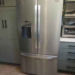 Whirlpool Dishwasher/ Fridge & Gas Range Set