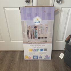 Regalo Wall Safe Extra Wide Baby Gate