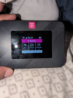 Portable Internet hotspot!!!!!!! Power 10 devices!!!!!! 200 gigs loaded!!!!!!!
