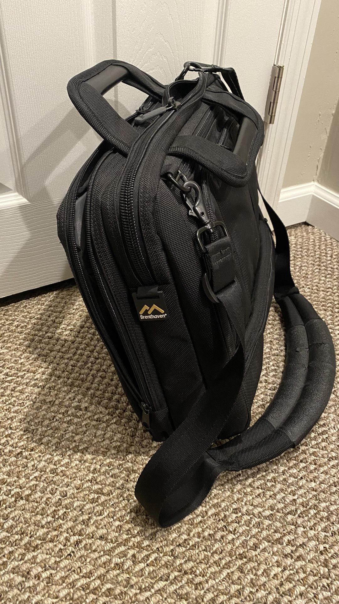 Brenthaven Laptop Bag