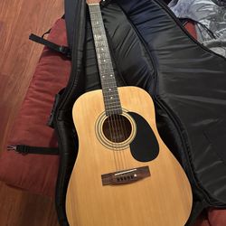 Jasmine S-35 Acoustic Guitar with case