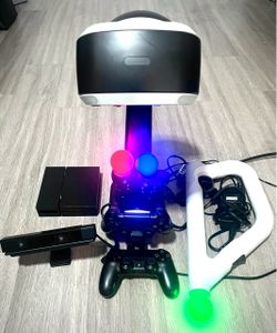 PSVR Bundle + 2 PS Move + 2 PS4 Controllers + Aim Controller