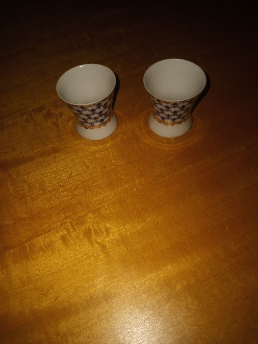2 BONE CHINA SHOT GLASSES