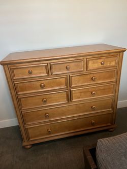 Ethan Allen dresser