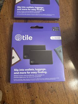 Life360 Wallet Tracker 2 Pack  Brand New. 