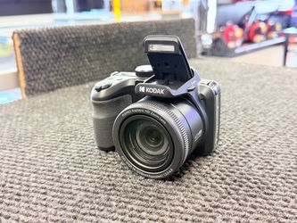 Kodak Pixpro AZ425 42x IS Camera