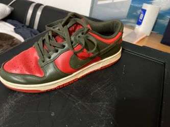 Nike men’s size 8