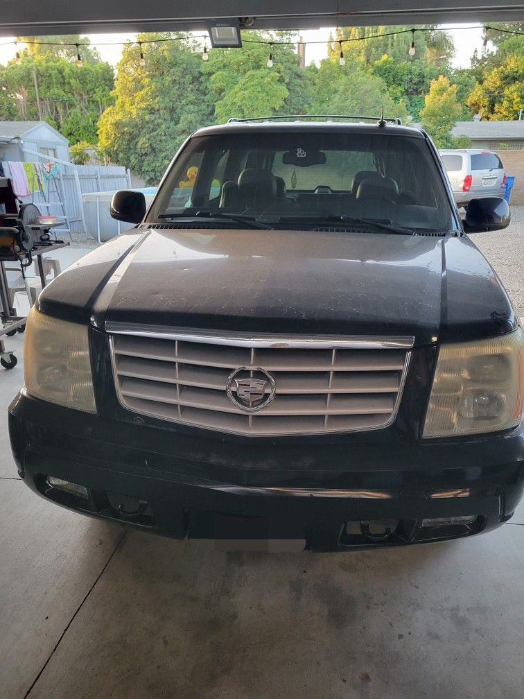 2005 Escalade For Parts