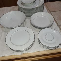 VINTAGE NITTO CULNY LACE CHINA