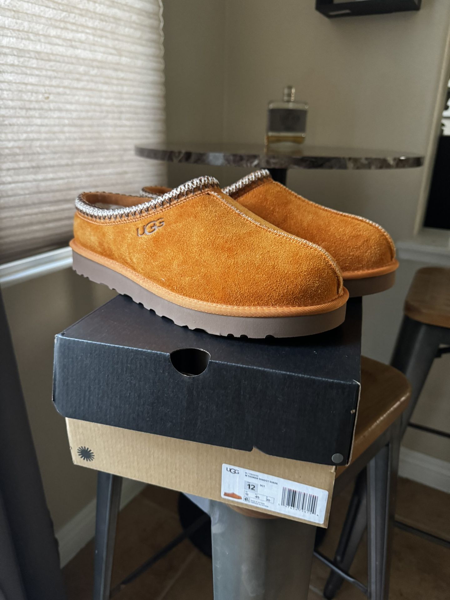 Brand New Men’s Uggs Size 12